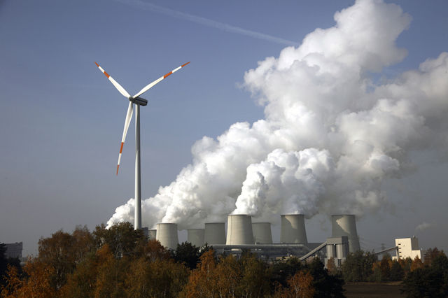 Éolienne sous perfusion de charbon